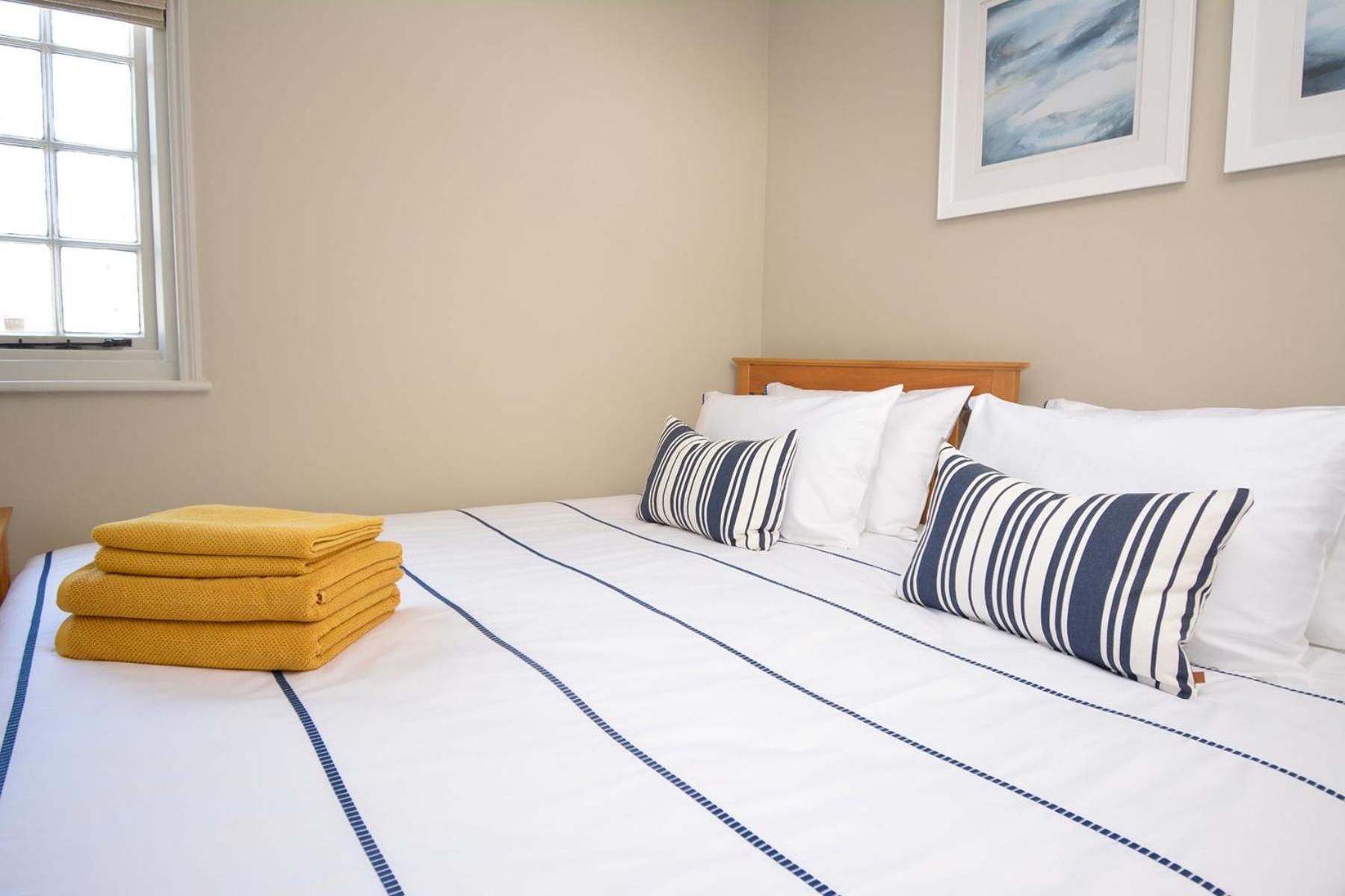 דיל Bosun Cottage - Boutique Retreat On The Beach מראה חיצוני תמונה