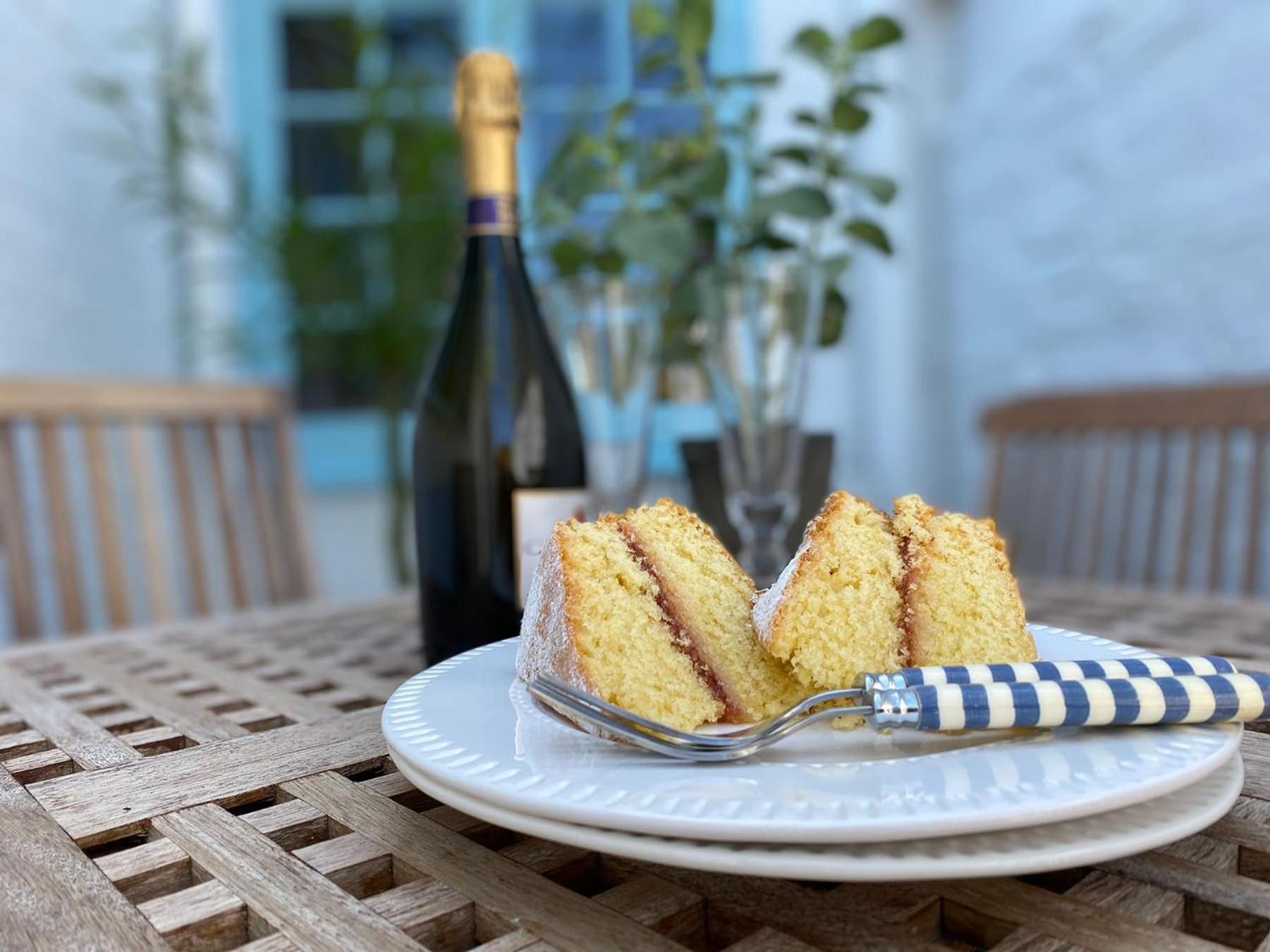 דיל Bosun Cottage - Boutique Retreat On The Beach מראה חיצוני תמונה